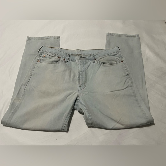 Levi’s Light Wash Men's Jeans - Picture 2 of 6